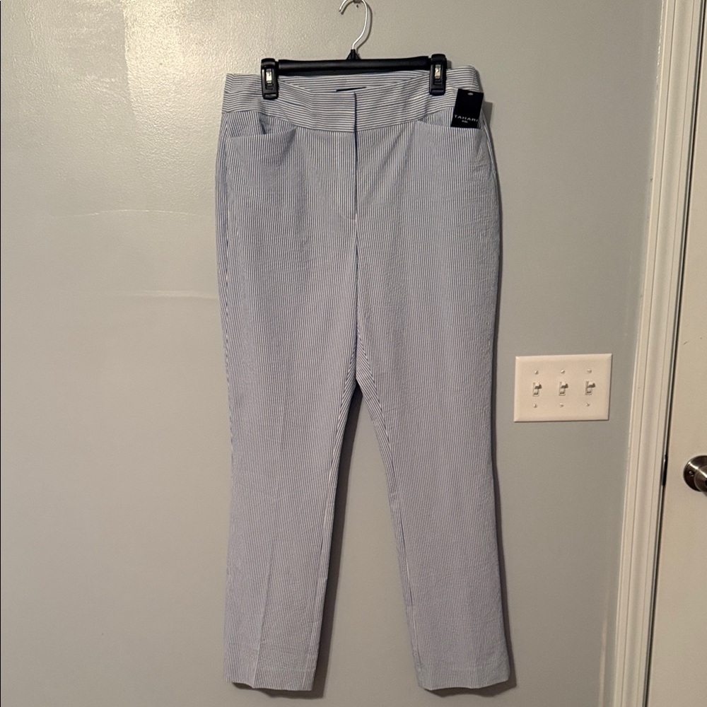 Tahari Boot Leg Seersucker Pants